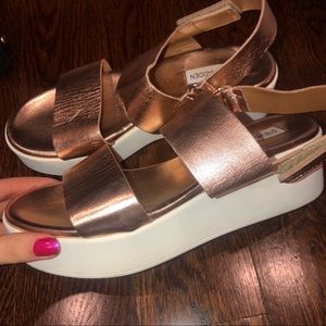 steve madden rose gold platform sandals